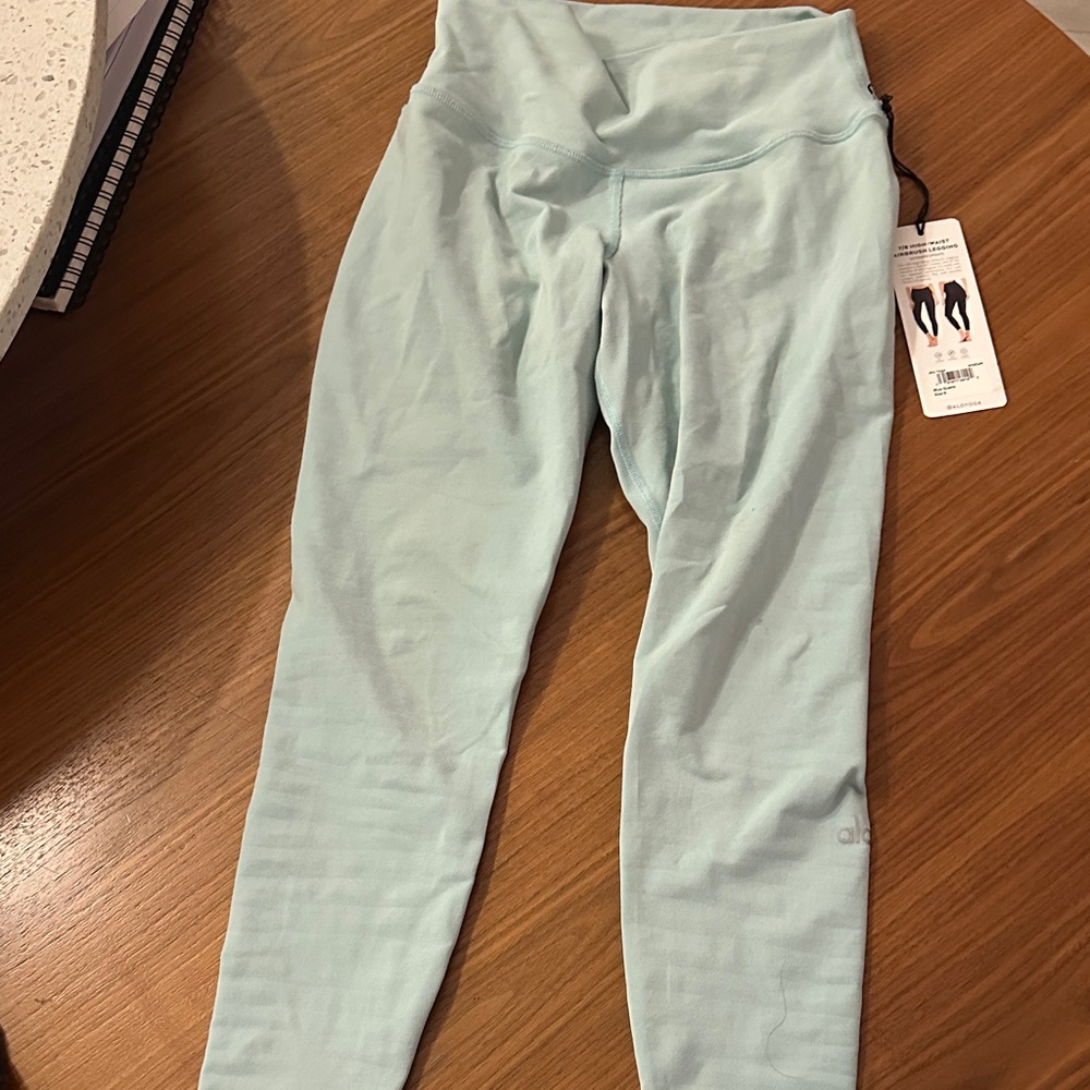 alo yoga airbrush legging size small NWT blue quartz